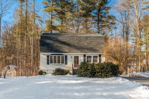 3 Todd Dr, Townsend, MA 01469 exterior