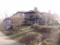 22 Beacon Heights Dr, Newton, MA 02459 exterior