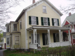 38 Richardson St, Newton, MA 02458 exterior