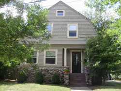 15 Rowe St, Newton, MA 02466 exterior