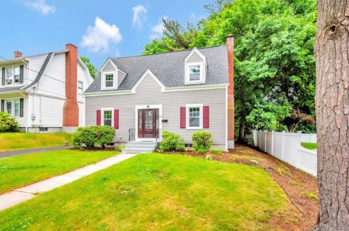 49 Seneca St, New Britain, CT 06053 exterior