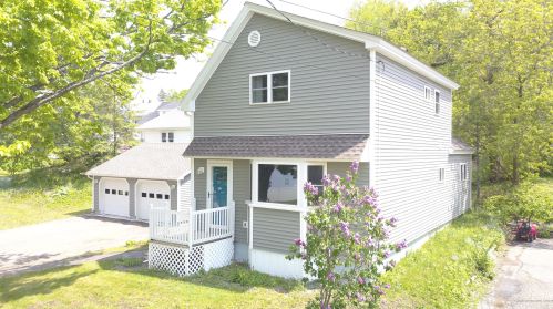 47 Oak St, Presque Isle, ME 04769 exterior