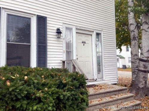 22 Pleasant St, Augusta, ME 04330 exterior