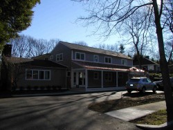 38 Varick Rd, Newton, MA 02468 exterior