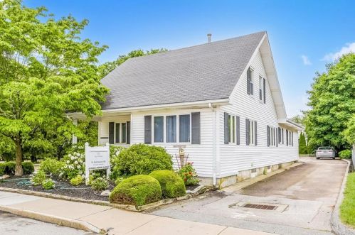 27 East Ave, Westerly, RI 02891 exterior