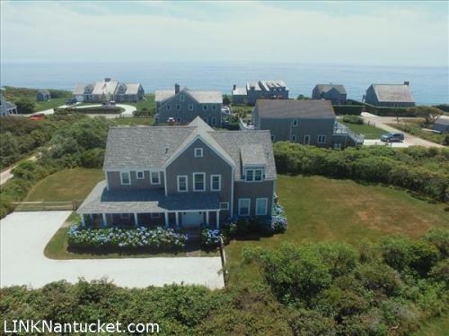 7 Mayhew Ln, Nantucket, MA 02554 exterior