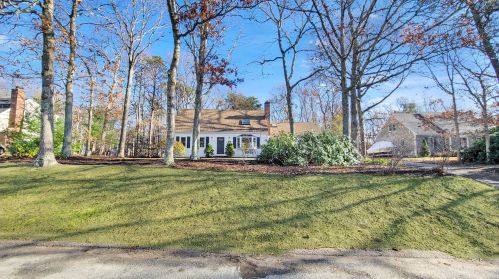 53 Sadys Ln, Teaticket, MA 02536 exterior