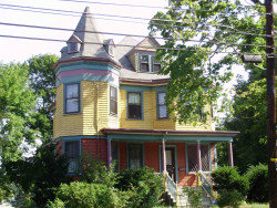 459 Crafts St, Newton, MA 02465 exterior