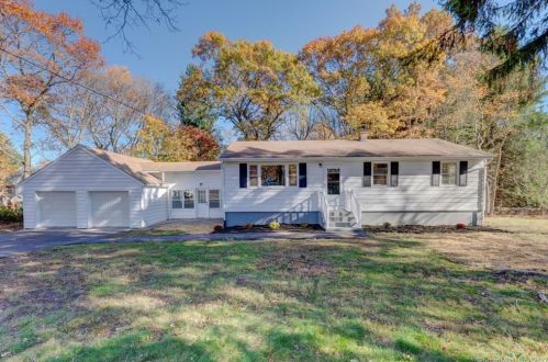205 Cook Rd, Waterbury, CT 06712 exterior