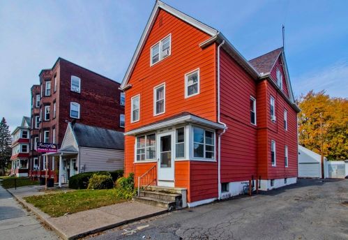 884 Chicopee St, Chicopee, MA 01013 exterior