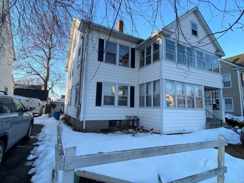 82 Laurel Pl, Bridgeport, CT 06604 exterior