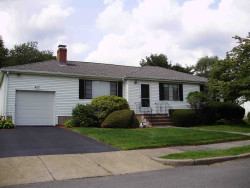 63 Selwyn Rd, Newton, MA 02461 exterior