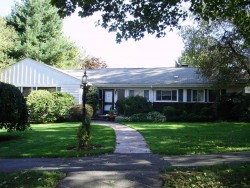 90 Ruane Rd, Newton, MA 02465 exterior