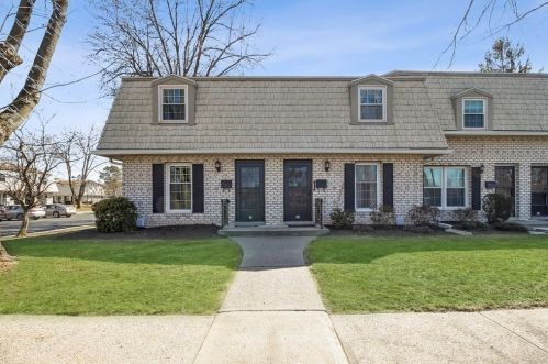 32 Corey Colonial, Agawam, MA 01001 exterior