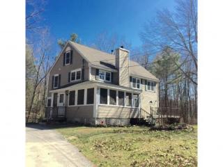 97 Twin Bridge Rd, Weare, NH 03281 exterior