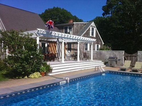 64 Woody Hill Rd, Westerly, RI 02891 exterior