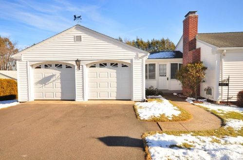 111 Concord Rd, Manchester, CT 06042 exterior