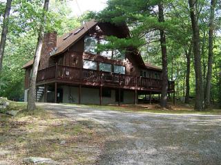 433 Rockland Rd, Scituate, RI 02857 exterior