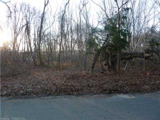 21 Konomoc Ave, Waterford, CT 06385 exterior