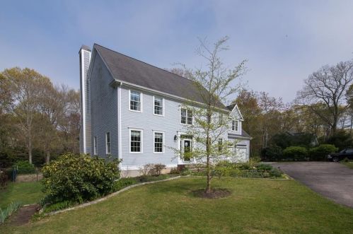 27 Sycamore Ln, South-Kingstown, RI 02874 exterior