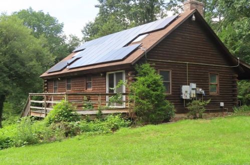 205 Anguilla Rd, Pawcatuck, CT 06379 exterior