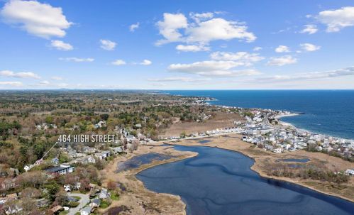 464 High St, Hampton Beach, NH 03842 exterior