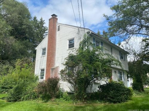 51 Linwood Dr, Manchester, CT 06040 exterior