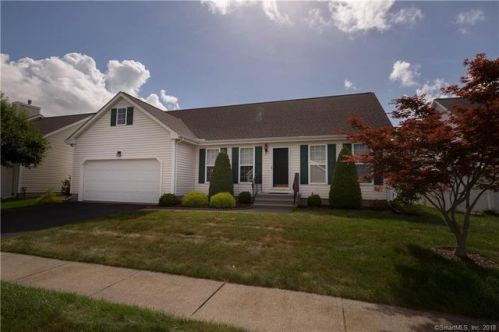 40 Rolling Grn, Middletown, CT 06457 exterior