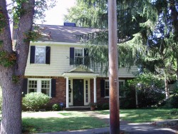 73 Hawthorne Ave, Newton, MA 02466 exterior