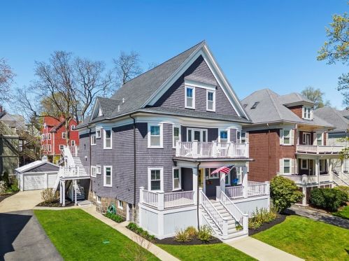 23 Radford Ln, Roxbury-Xing, MA 02124 exterior