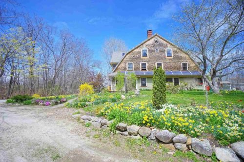 80 Stark Ln, Goffstown, NH 03046 exterior