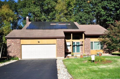 37 Markwood Rd, Manchester, CT 06040 exterior