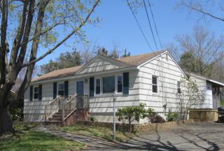 24 Joyce St, Guilford, CT 06437 exterior