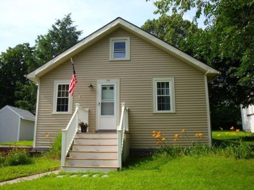 118 Boyce St, Auburn, MA 01501 exterior