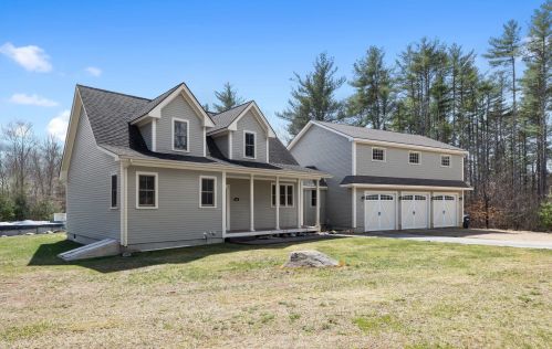 409 Deerfield Rd, Allenstown, NH 03275 exterior