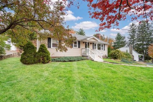 92 Round Hill Rd, Bristol, CT 06010 exterior