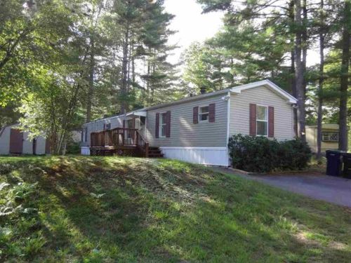 12 Pine Hill Rd, Tilton, NH 03276 exterior