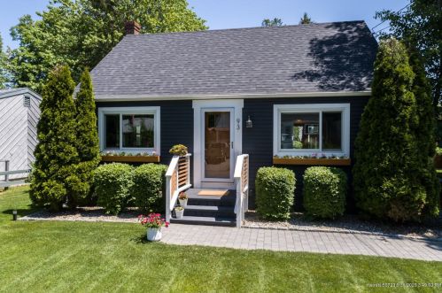 93 Merrymeeting Rd, Brunswick, ME 04011 exterior