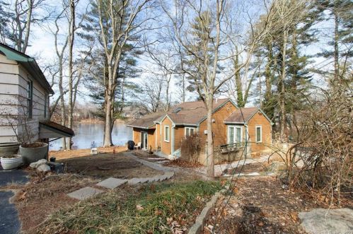 35 Boughton Rd, Lyme, CT 06371 exterior