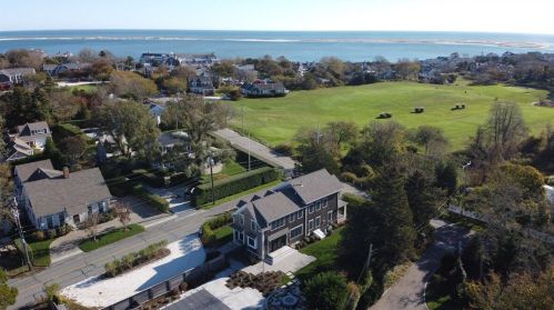 125 Seaview St, Chatham, MA 02633 exterior