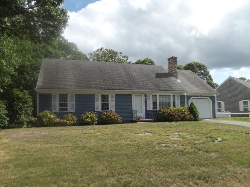 33 Whidah Dr, Hardwich, MA 02645 exterior