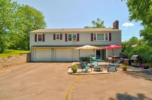 2130 Ellington Rd, Wapping, CT 06074 exterior