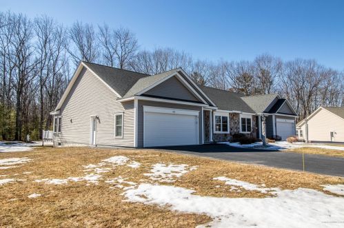 14 Ponderosa Ln, Biddeford, ME 04005 exterior