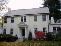 11 Vineyard Rd, Newton, MA 02459 exterior
