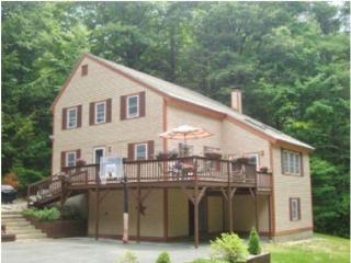 8 Brown Ridge Rd, Weare, NH 03281 exterior