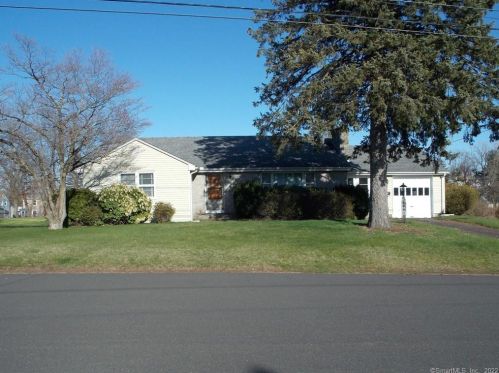 97 Neanda St, New Britain, CT 06053 exterior