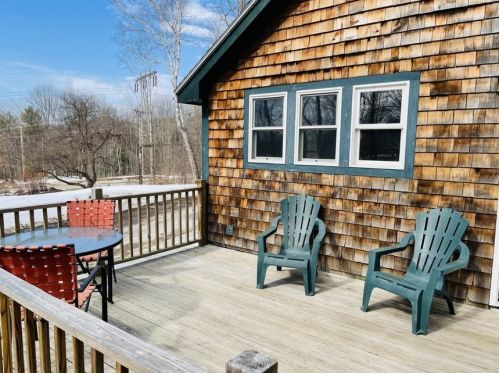 228 Mount Prospect Rd, Holderness, NH 03245 exterior