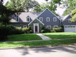 54 Rosalie Rd, Newton, MA 02459 exterior