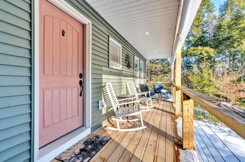 66 Quarry Cove Rd, Raymond, ME 04071 exterior