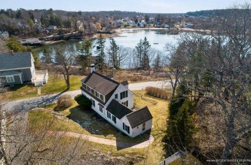 8 Williams St, Boothbay-Harbor, ME 04538 exterior